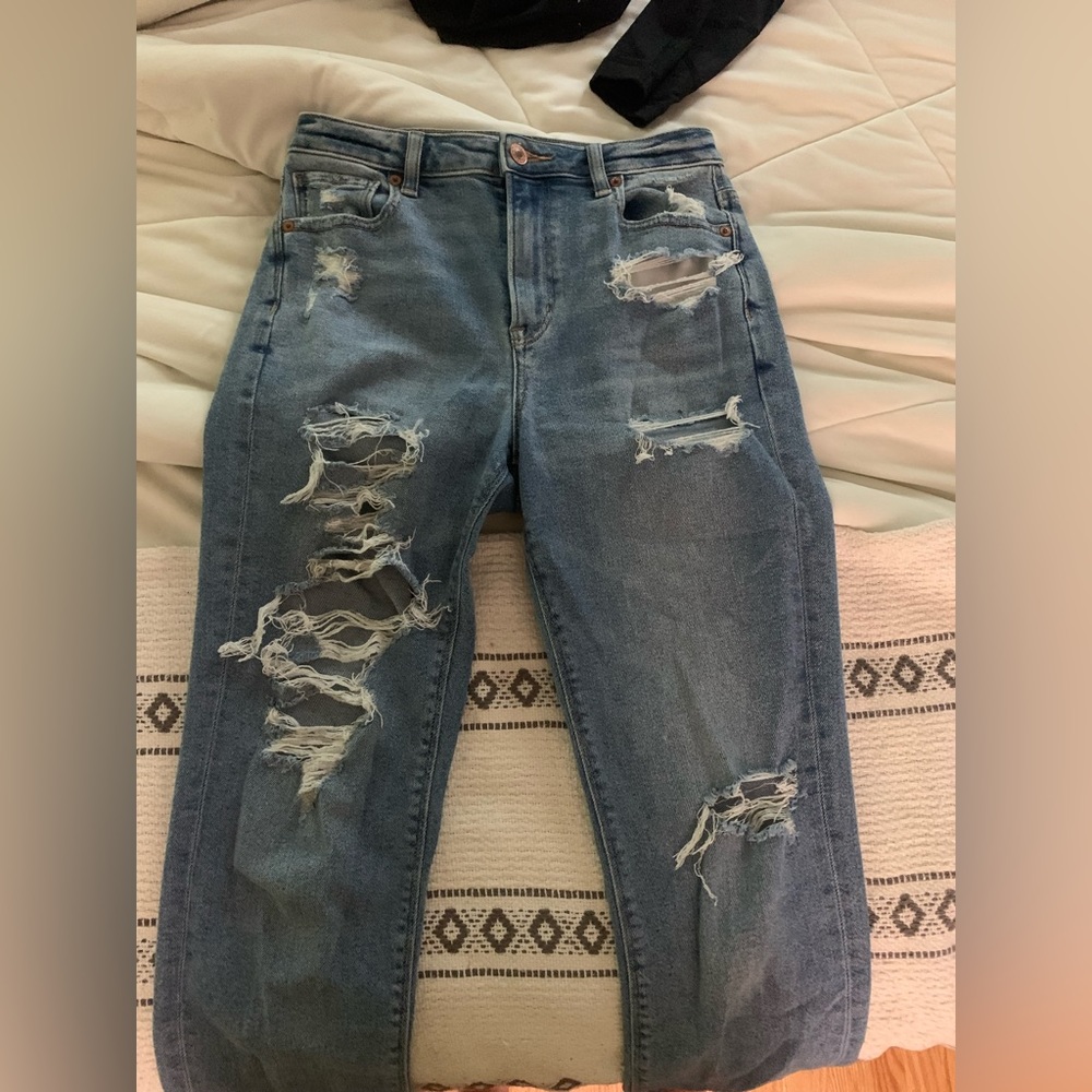 American Eagle Mom Jean size 2